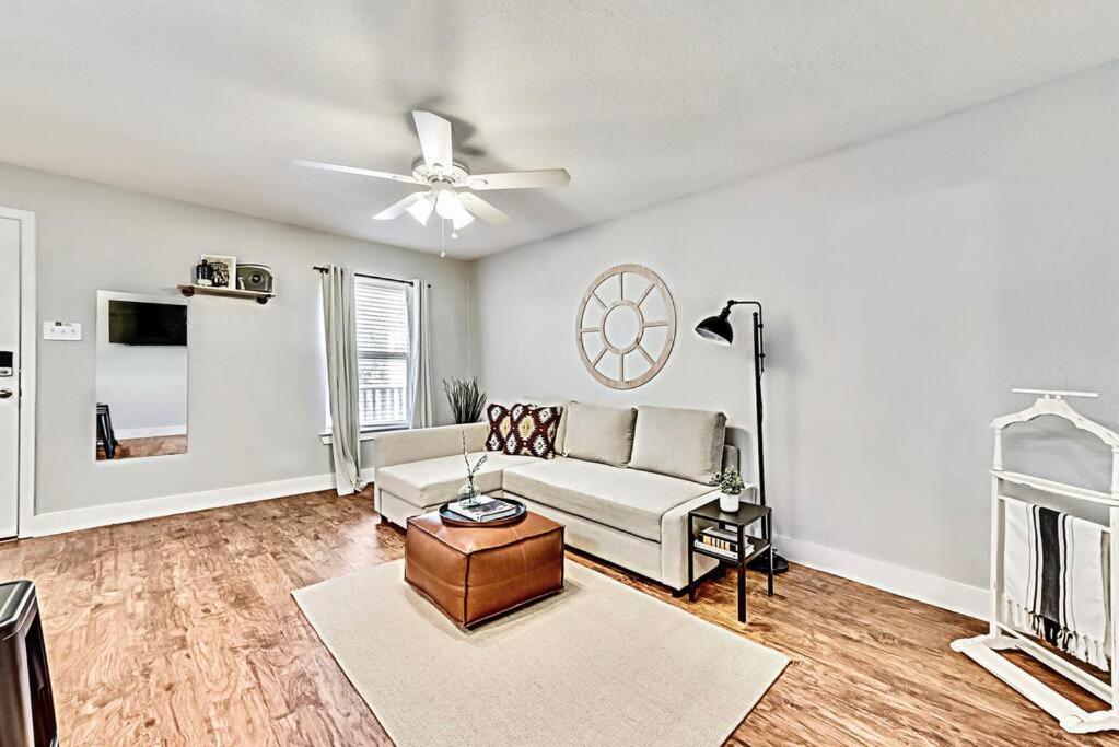 New - Near Deep Ellum + Downtown Dallas Flat Kültér fotó