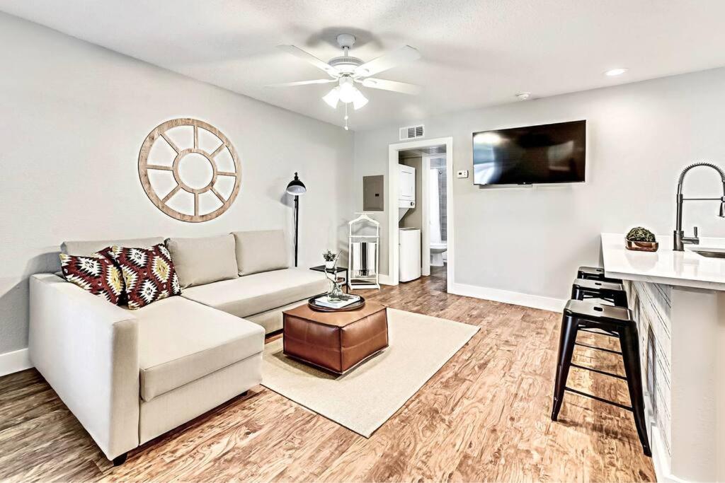 New - Near Deep Ellum + Downtown Dallas Flat Kültér fotó