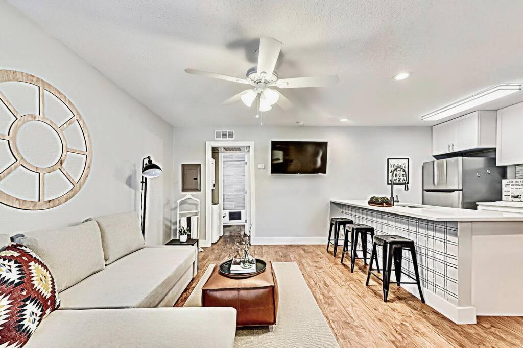 New - Near Deep Ellum + Downtown Dallas Flat Kültér fotó